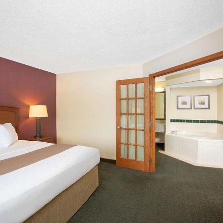 Americinn By Wyndham Kearney Extérieur photo