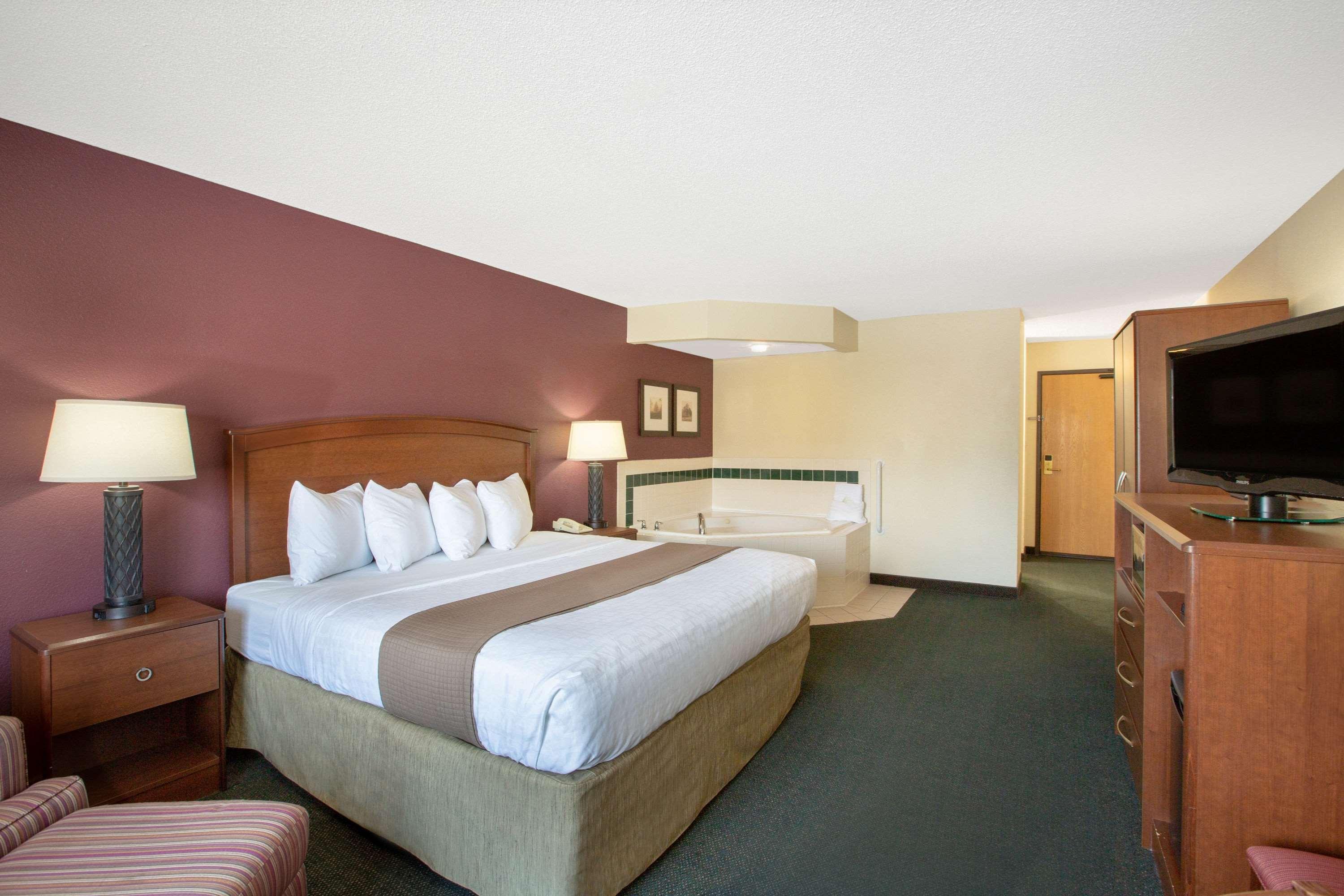 Americinn By Wyndham Kearney Extérieur photo