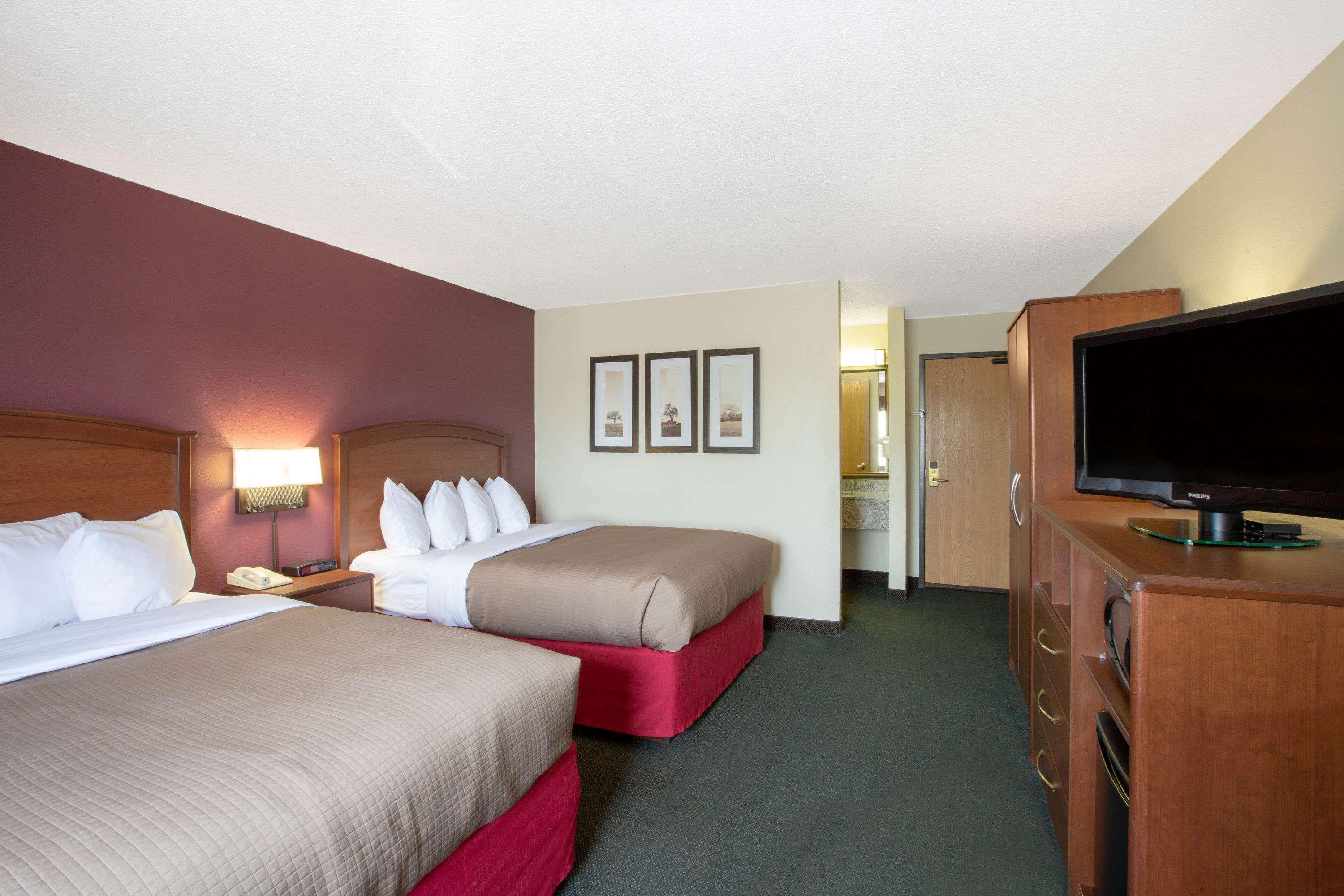 Americinn By Wyndham Kearney Extérieur photo
